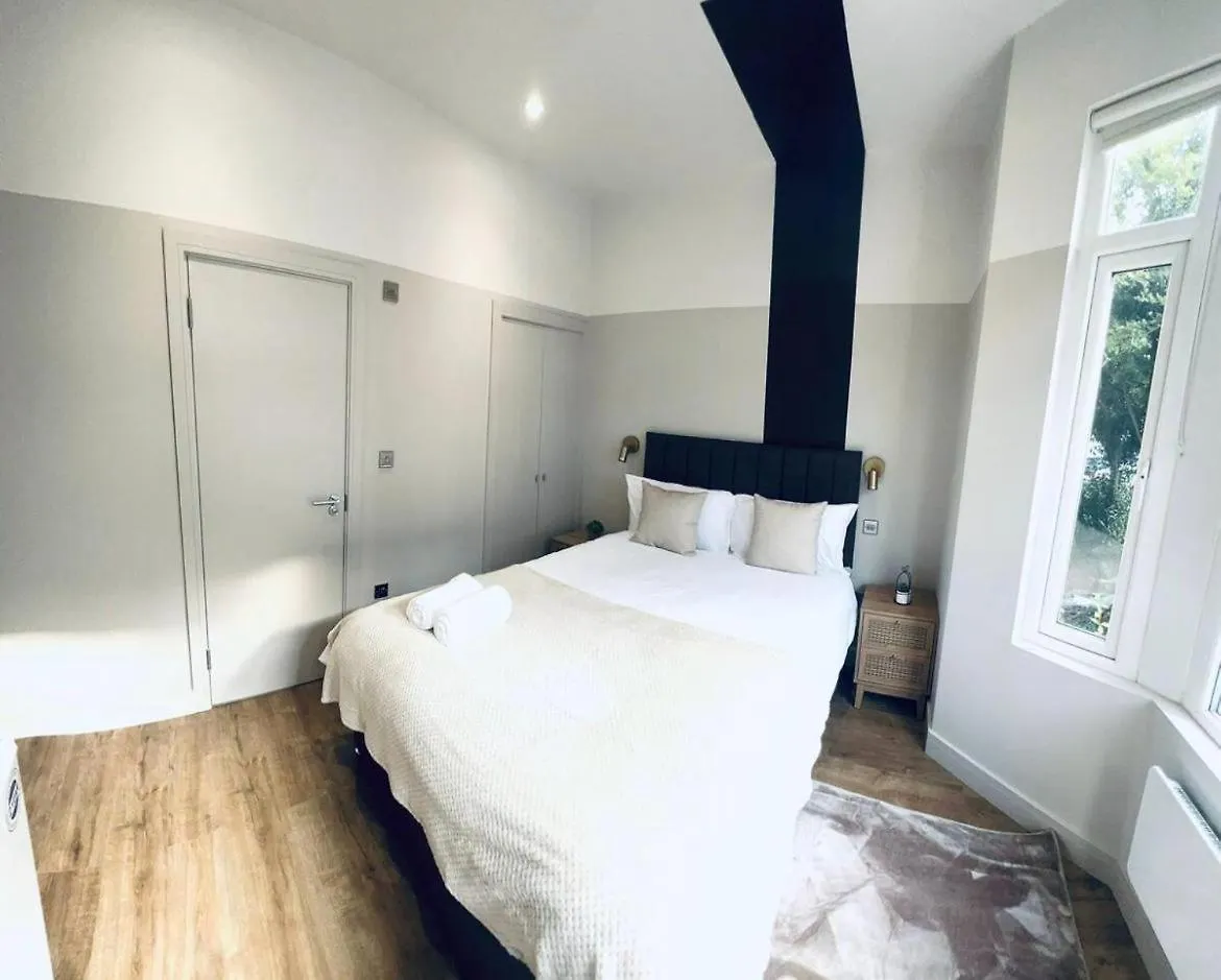 London South Charming Ensuite Look Like Hotel Designer Room Großbritannien