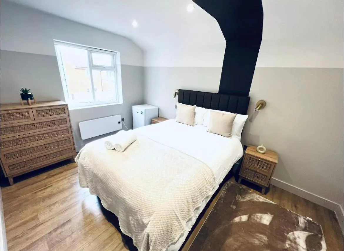 London South Charming Ensuite Look Like Hotel Designer Room Großbritannien