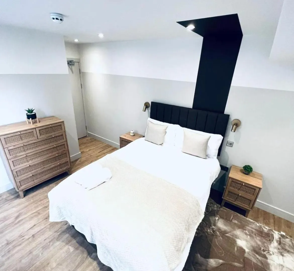 London South Charming Ensuite Look Like Hotel Designer Room Großbritannien