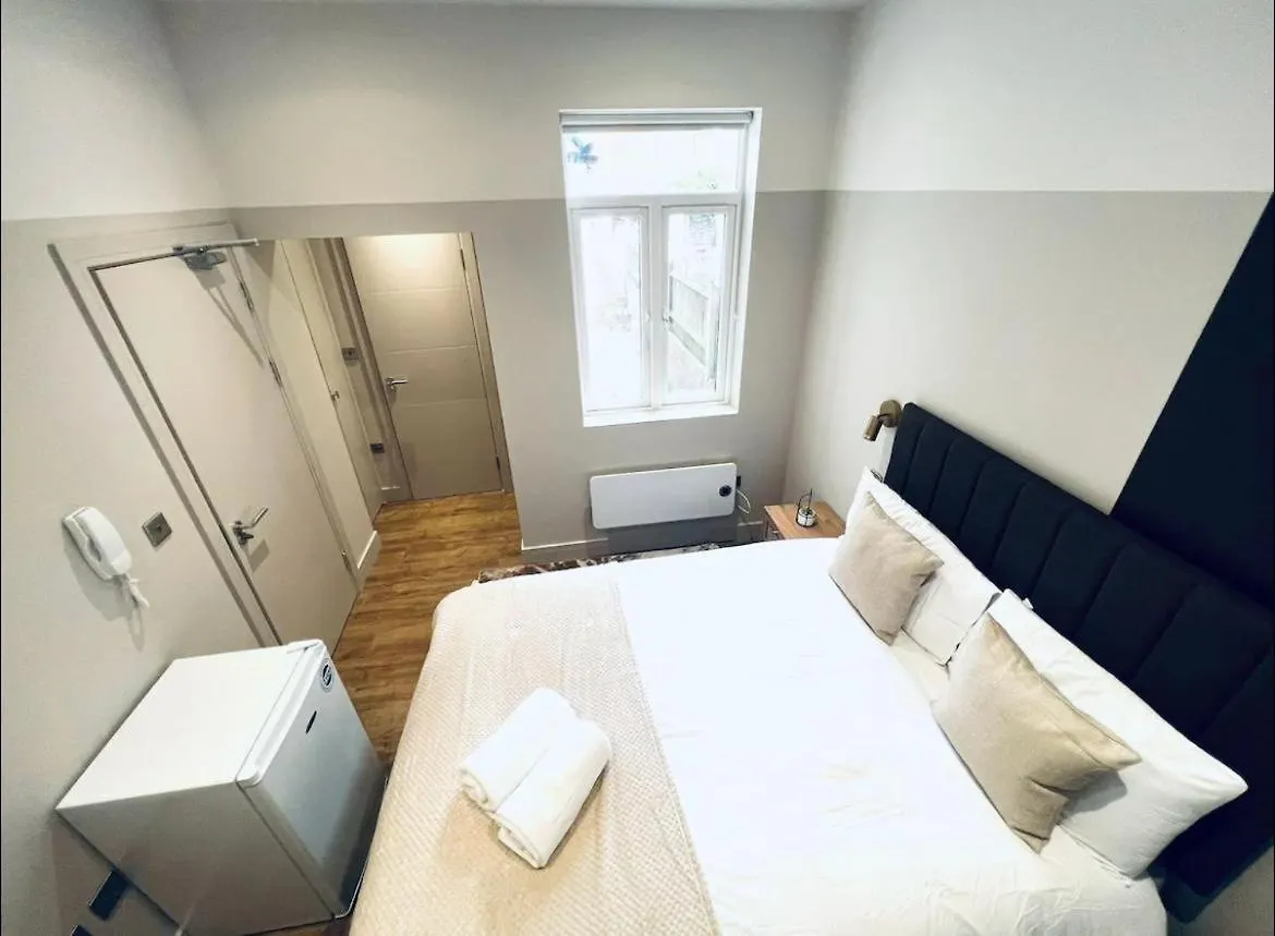 London South Charming Ensuite Look Like Hotel Designer Room Aparthotel